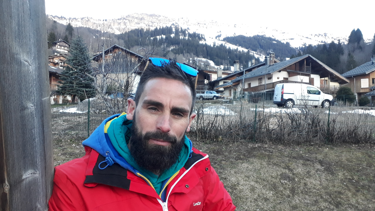 Cédric COSSON : La première partie de saison est très médiocre et difficile, mais tout reste jouable.