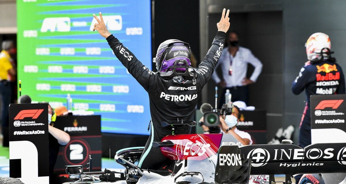 Stratégie gagnante pour Lewis HAMILTON !