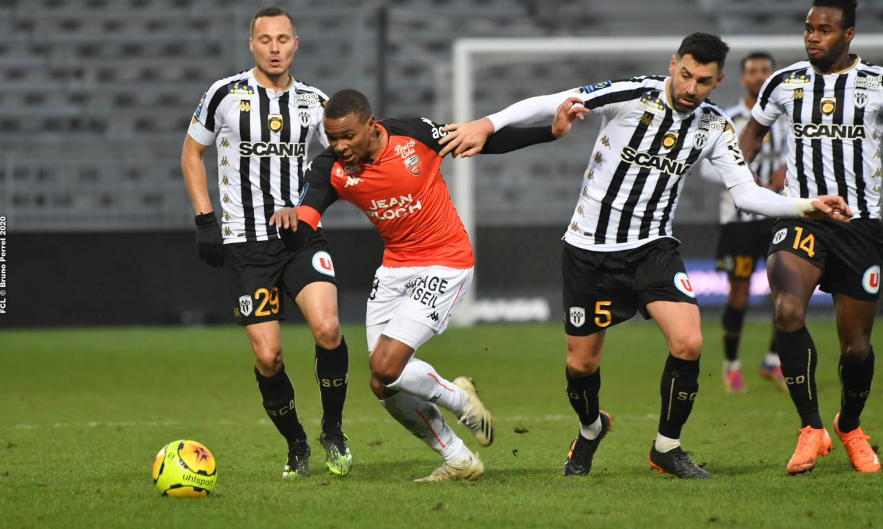 L1 (J35) : De nouveau muet devant le but, Angers sombre à Lorient (2-0).