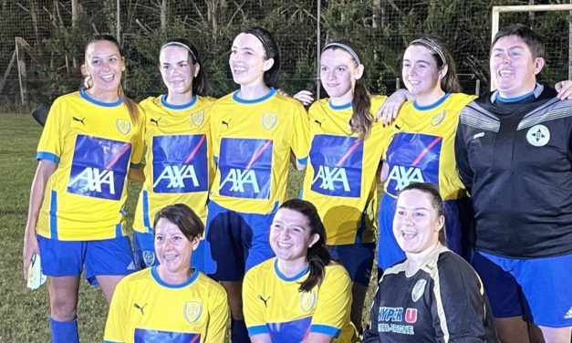 Le FC Louet Juignéen a eu le plaisir et la fierté d’inscrire sa toute première équipe féminine auprès du district.