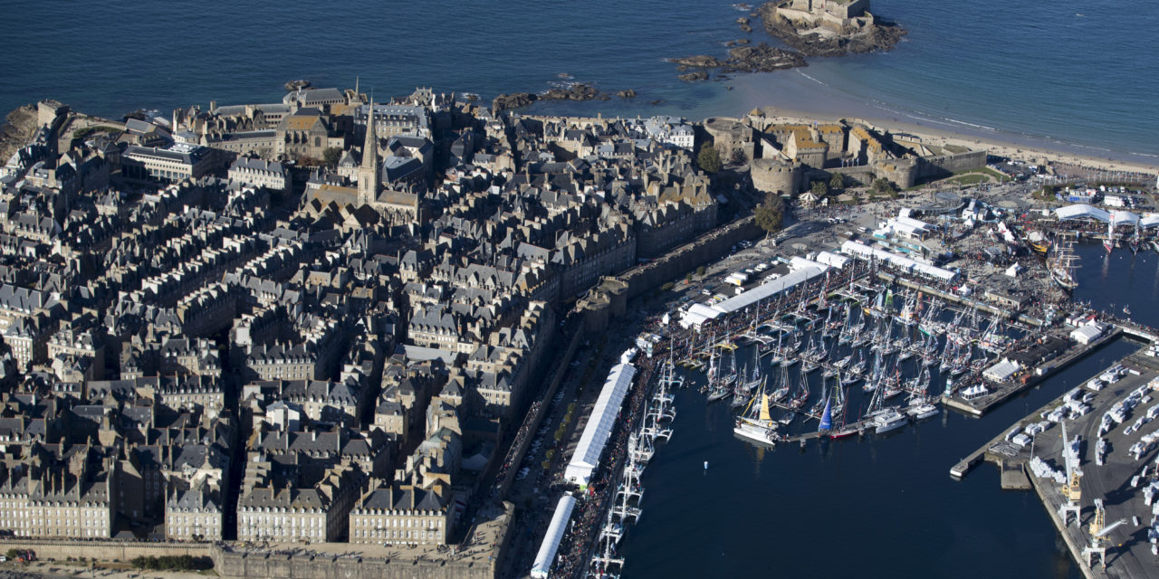 OC Sport Pen Duick dévoile la liste des 18 Wild Cards et les noms des 138 Skippers inscrits à l’édition 2022 de la Route du Rhum – Destination Guadeloupe.