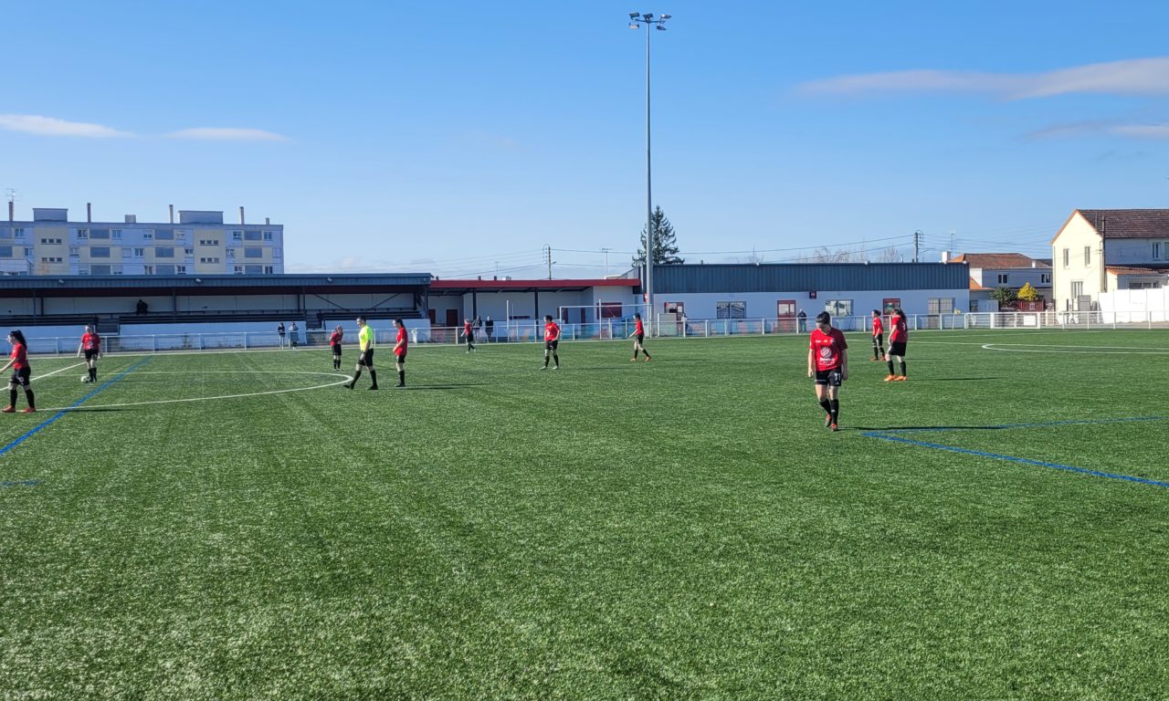 R1F (J19) : Bon partage des points entre les Choletaises et les Changéennes.