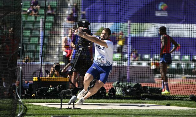 JOUR 1 – Le soleil a brillé en Oregon avec quatre Bleus qualifiés.