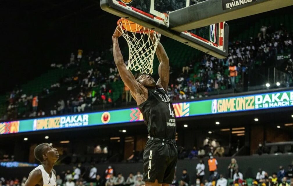 La Basketball Africa League inaugure un terrain au Noah Country Club de Yaoundé, Cameroun.