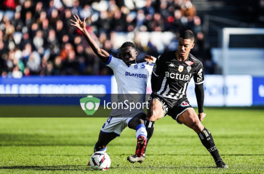 L1 (J23) : Un match nul qui n’arrange ni Angers SCO et ni l’AJ Auxerre (1-1).