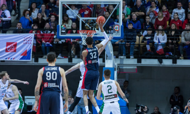 CM : Grâce à un grand WEMBANYAMA, la France s’impose face à la Lituanie.