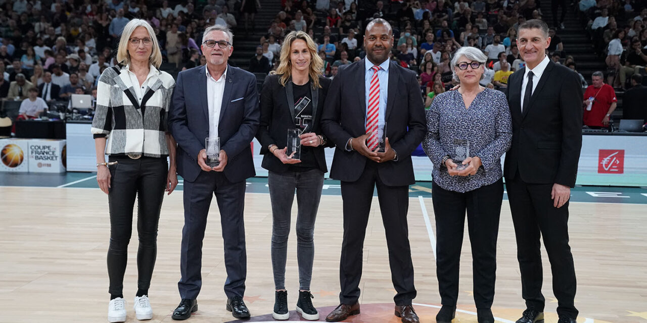 Ballon de cristal pour quatre personnalités honorées à l’Accor Arena.