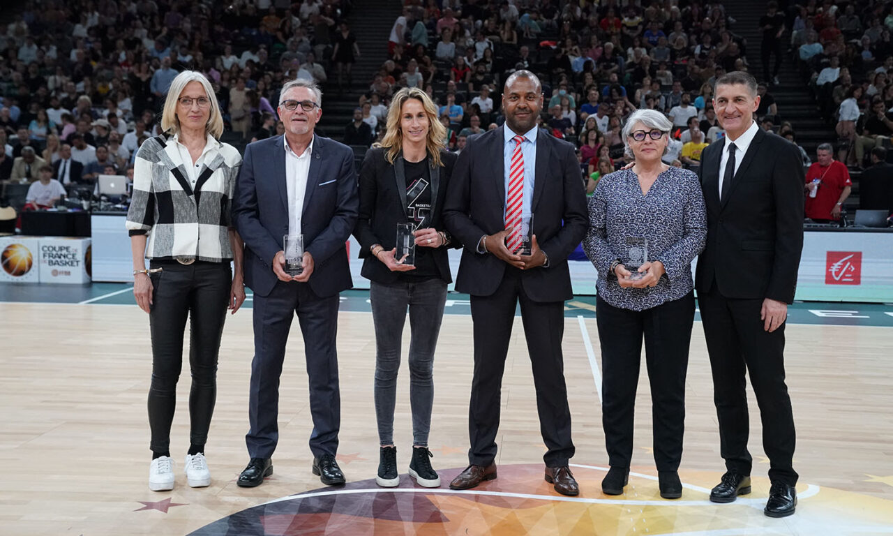 Ballon de cristal pour quatre personnalités honorées à l’Accor Arena.
