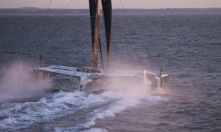 Charles Caudrelier (Maxi Edmond de Rothschild) remporte l’ARKEA ULTIM CHALLENGE – Brest !