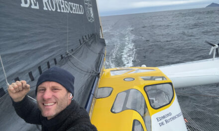 Charles Caudrelier (Maxi Edmond de Rothschild) franchit le cap Horn !