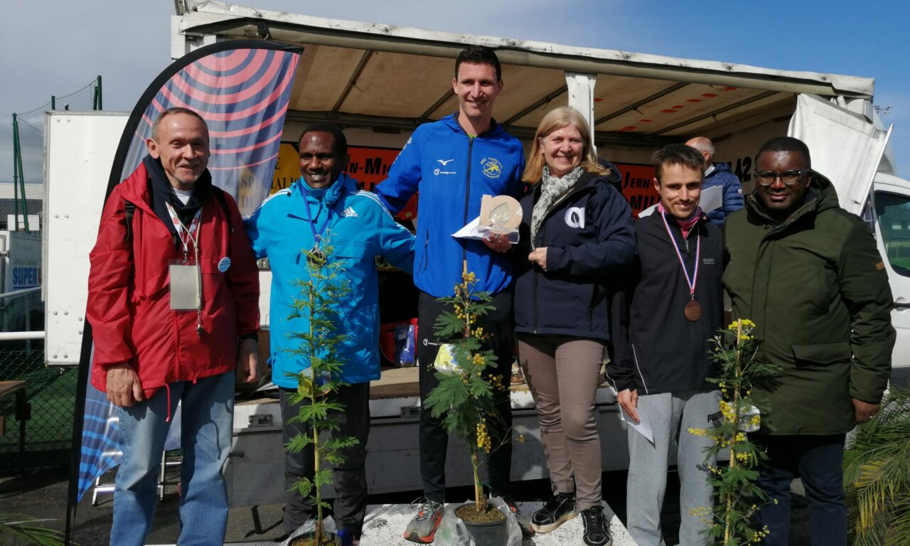 Alexis GRANNEAU s&rsquo;impose sur les 15 km de Tiercé au Galop !