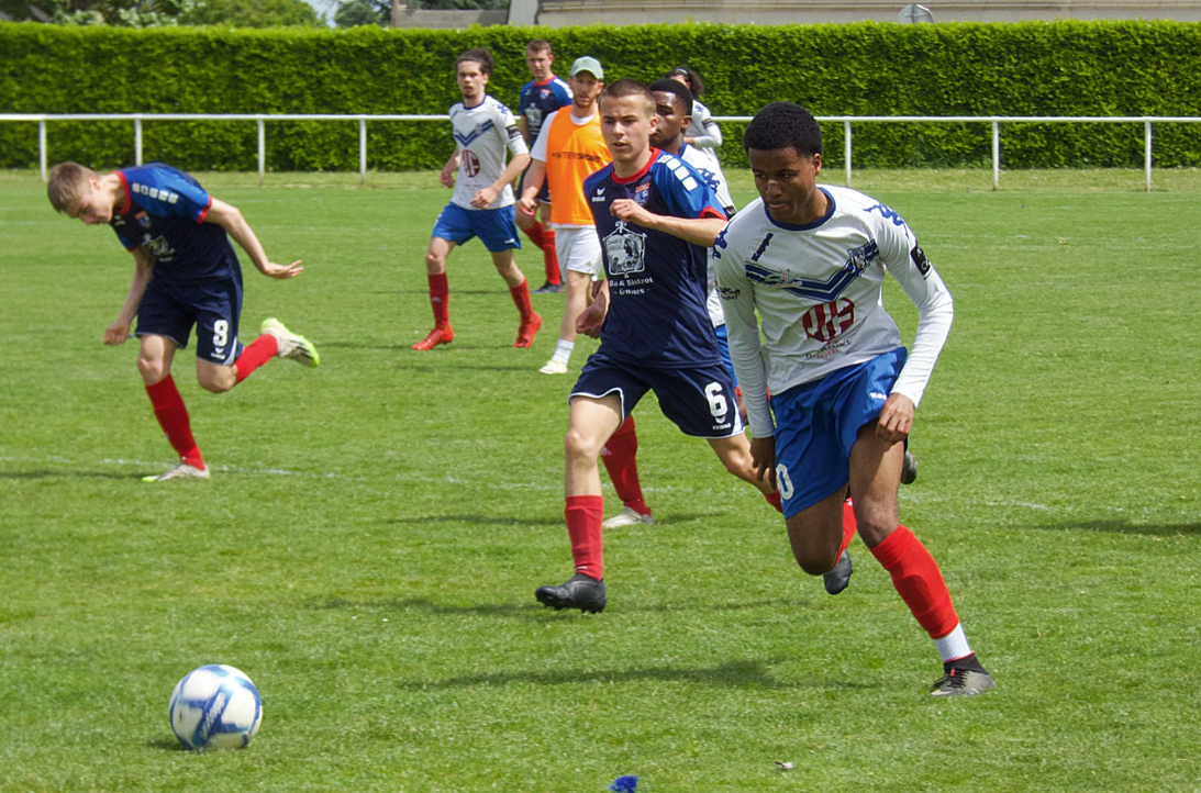 Les Gemmois auront été plus réalistes que Gennes-les-Rosiers.