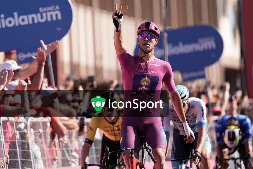 GIRO 2024 : Jonathan Milan, roi du sprint en terres italiennes.