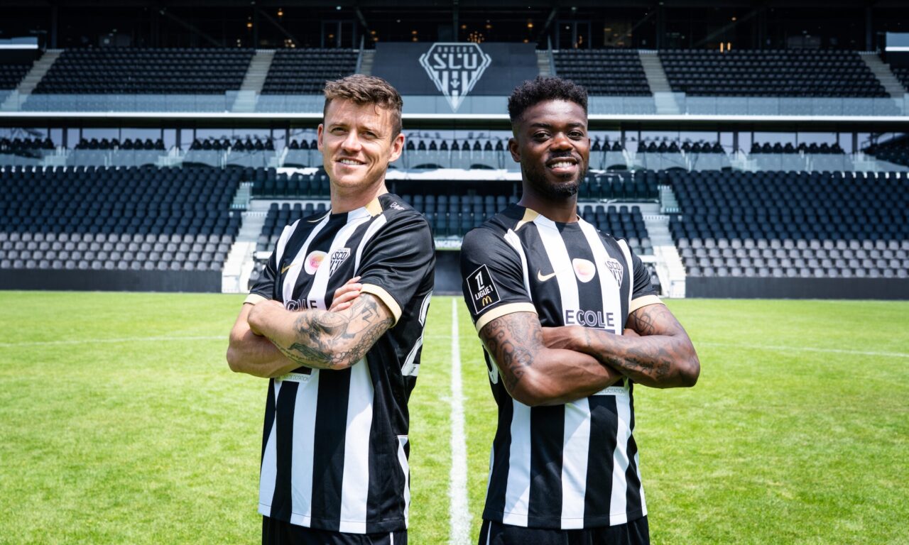 Angers SCO :  le maillot domicile de la saison 2025/2026 dévoilé !
