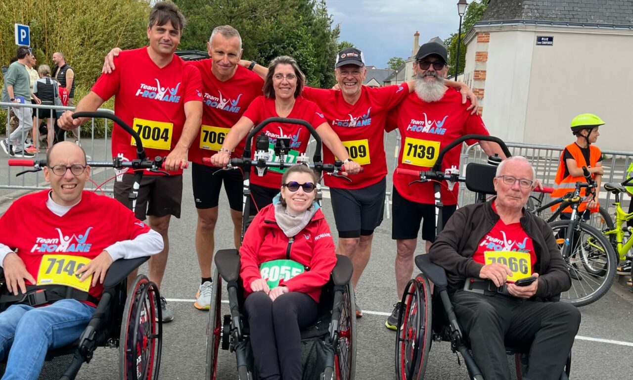 Team I-Romane : Prêter des fauteuils pour rendre le sport plus inclusif.