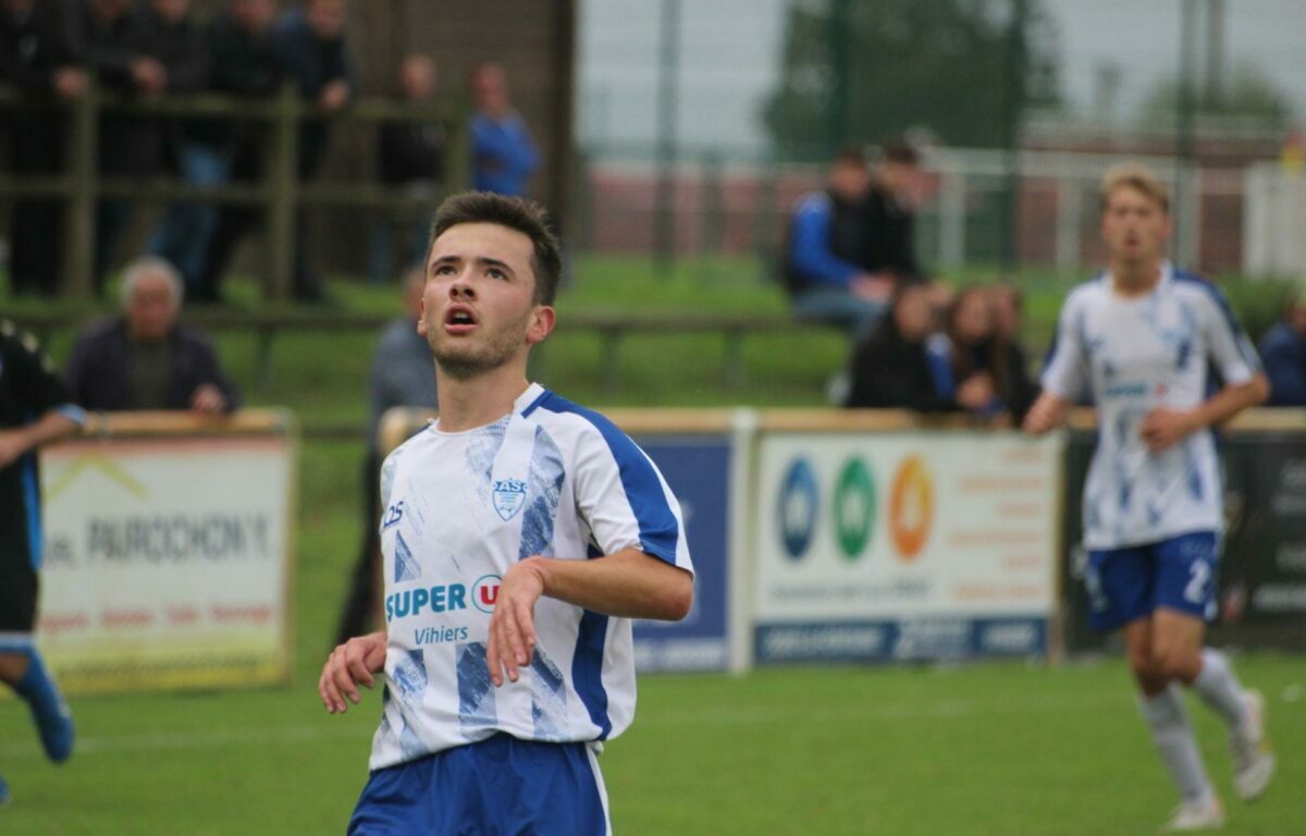 CPL (5e T.) : Vihiers a été proche de l&rsquo;exploit face à l&rsquo;Olympique de Saumur.