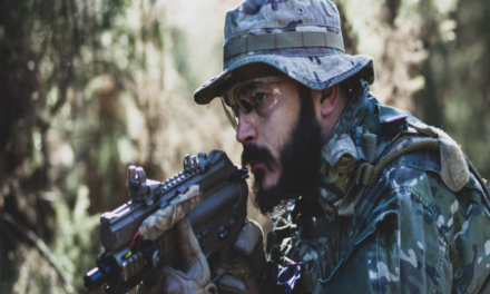 Les répliques airsoft : types, usages, critères de choix, sécurité, pratique sportive/loisir !