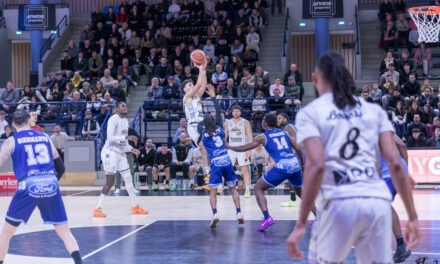 Après sept matchs sans victoire, l’EAB se relance contre Chartres et s’accroche à son rêve de poule haute