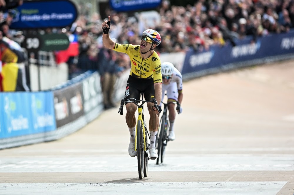 WOUT VAN AERT embrasse son destin à Roubaix !