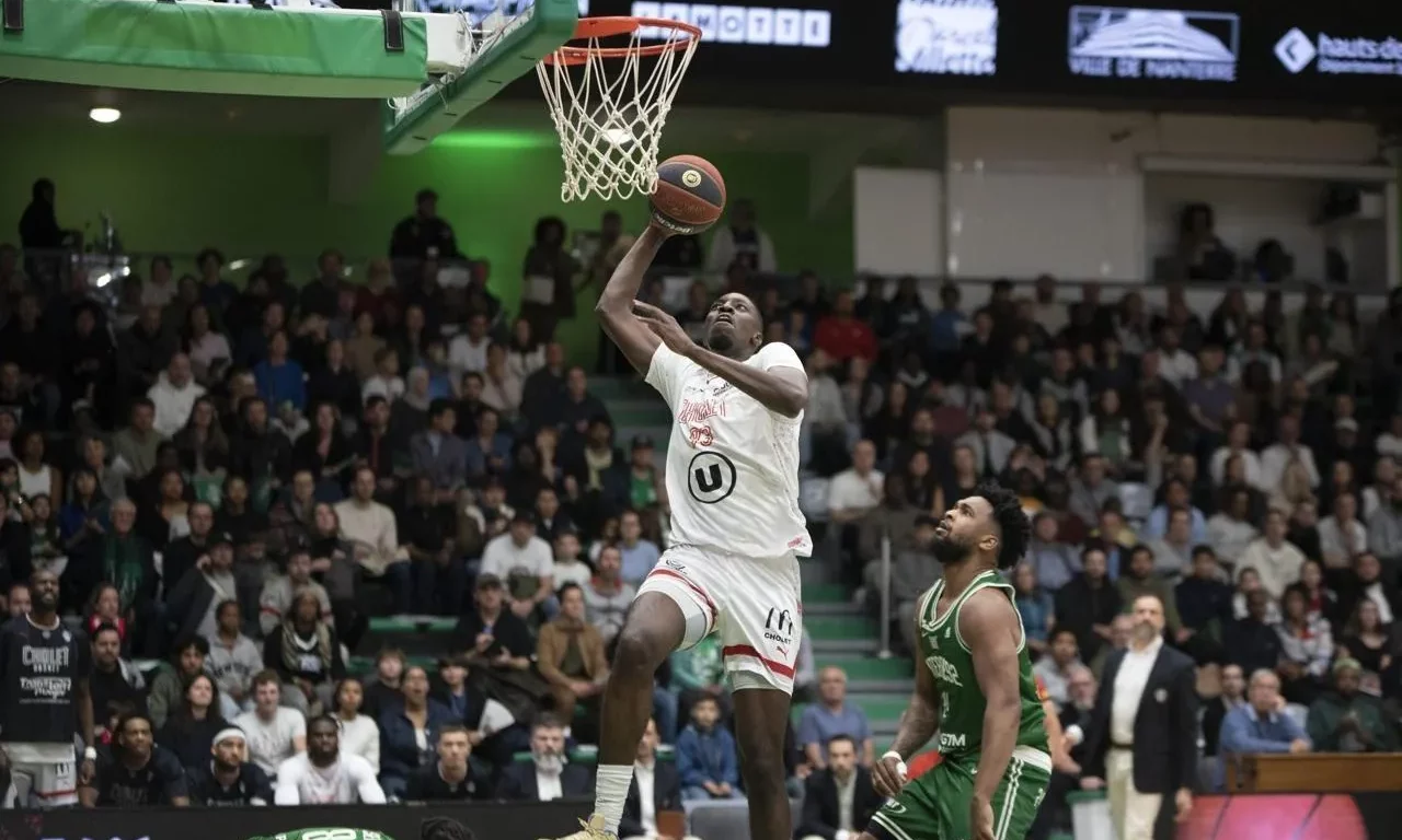 Cholet Basket conforte sa 5e place après son succès à Nanterre !
