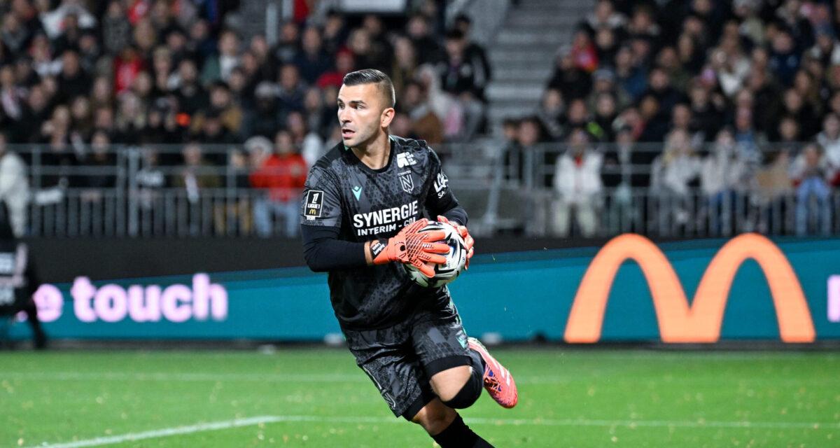 Anthony LOPES arrive à Angers SCO pour apporter son expérience