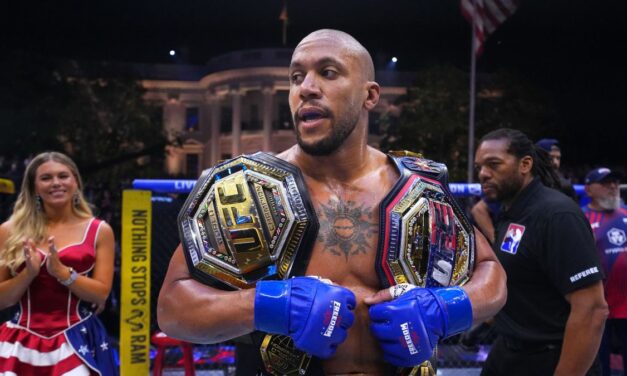 Ciryl GANE frappe fort et redevient champion, lors de l&rsquo;UFC Freedom 250 !