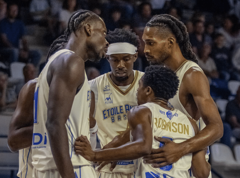 Étoile Angers Basket – Fougères : une défaite au goût d’inachevé pour les Angevins