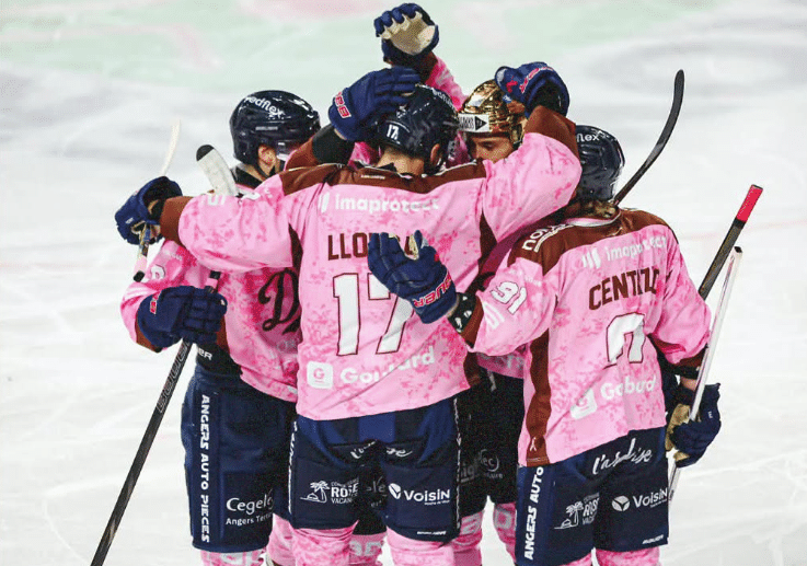 Ligue Magnus. Les Ducs d’Angers s’imposent face à Chamonix au terme d’une longue séance de tirs au but