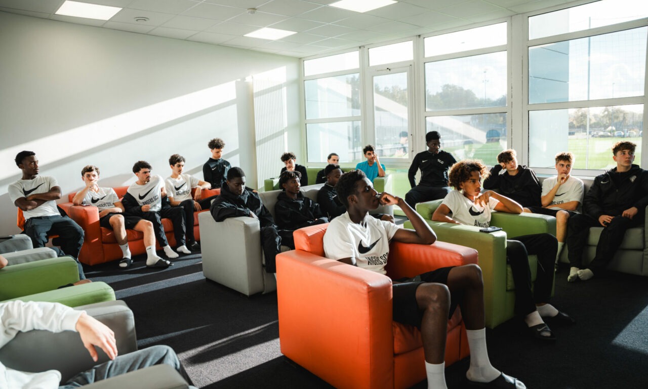 Angers SCO : le centre de formation mobilisé contre l’homophobie et les discriminations